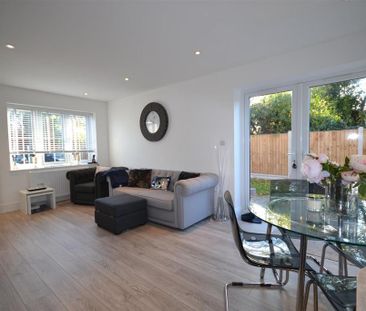 2 bedroom semi-detached house to rent - Photo 2