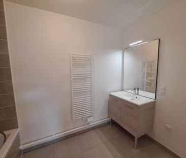 Location Appartement 2 pièces 48m² BONNEVILLE 74130 - Photo 4