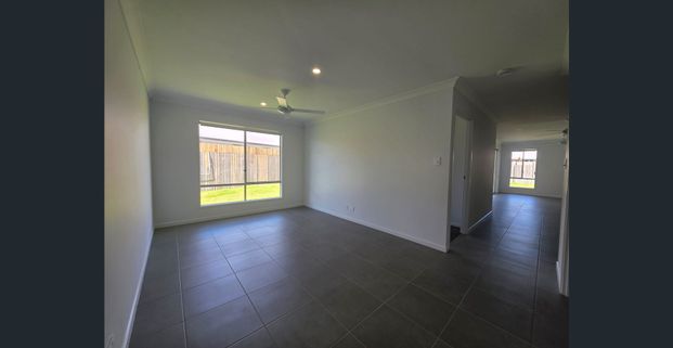 Brand New - Burrum Heads - Photo 1