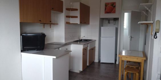 Location Appartement 2 pièces Meublé 31m² CHAMBERY 73000 - Photo 3