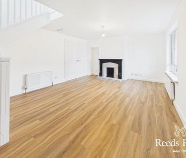 16 Alanbrooke Crescent, Newtownards, BT23 8FE - Photo 1
