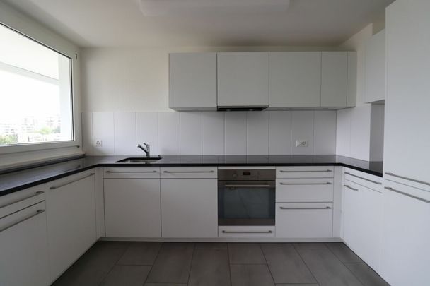 Nähe Mischelicenter- moderne 4 1/2-Zimmer-Maisonette-Wohnung - Photo 1