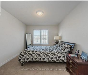 74 ALDERSGATE DRIVE - Photo 4