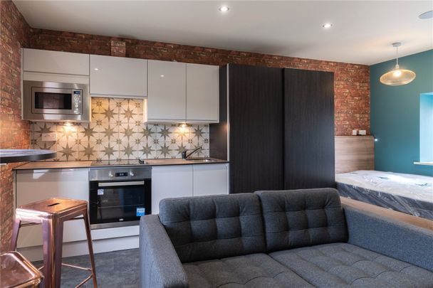 18 Somerset Road, Huddersfield, HD5 - Photo 1