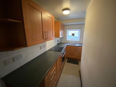 2 bedroom flat to rent - Photo 4