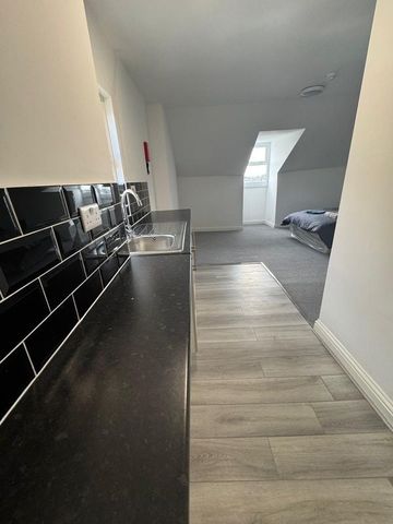Studio Flat, Beulah Road, CR7 - Photo 5
