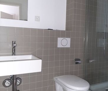 Vivre à la gare avec de bonnes liaisons de transport - Foto 4