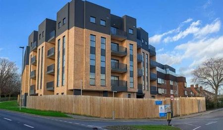 Maybank Road, London, E18 - Photo 5