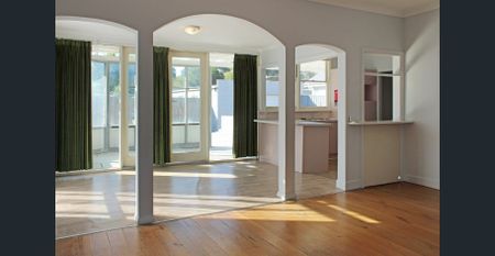 LIGHT FILLED HOME IN QUIET STREET - Photo 2