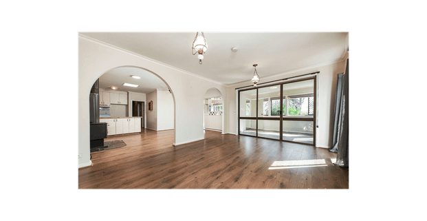 Beautiful Home in Croydon South! - Photo 1