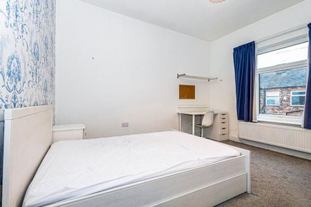 3 bedroom terraced house to rent - Photo 5