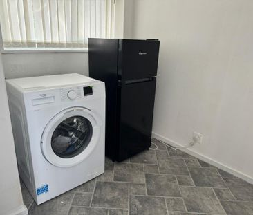 3 bedroom terraced house to rent - Photo 5