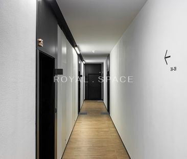 Jasny apartament z balkonem | blisko centrum! - Zdjęcie 2