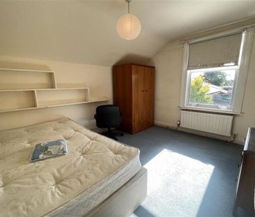 4 bedroom terraced house to rent - Photo 6
