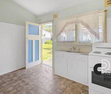 Neat & Tidy Two-Bedroom Home in Quiet Location - Photo 4