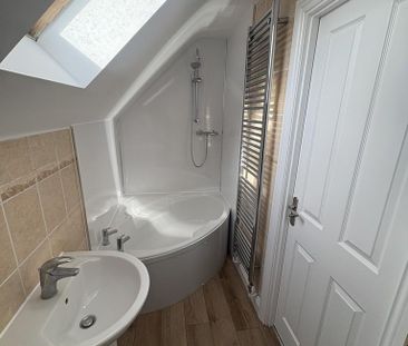 2 bedroom apartment to rent - Photo 3