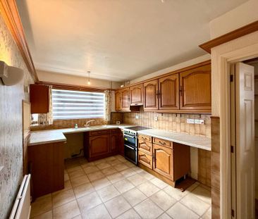 4 bedroom chalet to rent - Photo 3