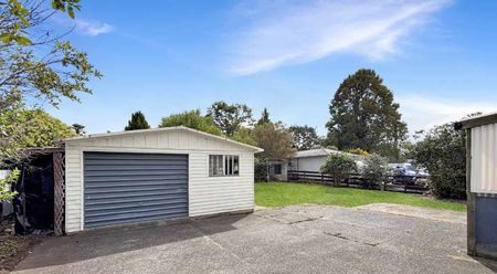 3 Bedroom Rental Close To Town. - Photo 4