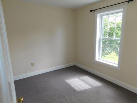 FOR RENT – 3223 Robie Street, Halifax, Nova Scotia - Photo 4