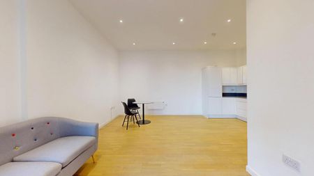 1 bedroom flat to rent - Photo 2