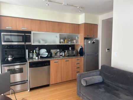 For Lease - 80 Western Battery Road Unit# 1701, Toronto, Ontario - Photo 2