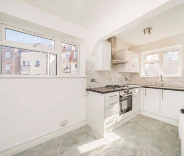 2 bedroom maisonette to rent - Photo 4