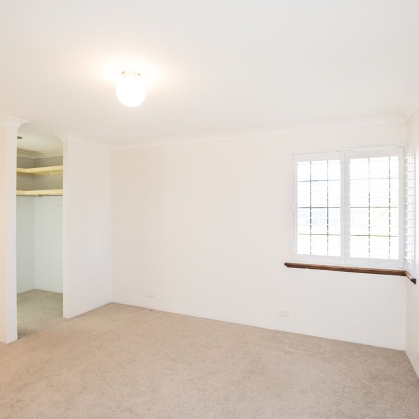 Large Family Home - Photo 1