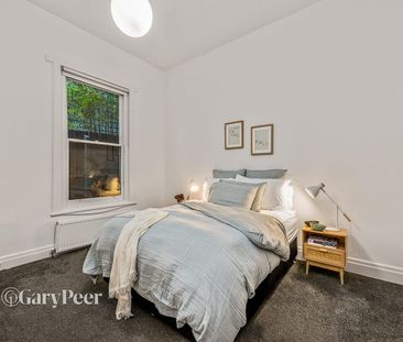 Edwardian charm meets stunning contemporary living - Photo 5