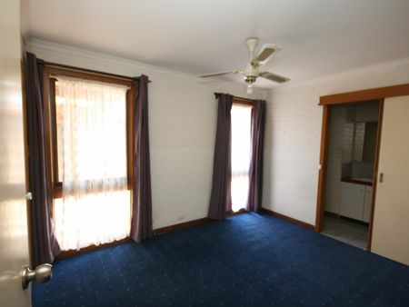 3 BEDROOM FAMILY HOME IN HAMPTON PARK - Photo 5