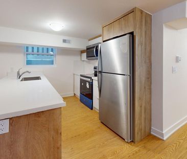 For Lease - 1089 Glencairn Avenue Unit# 1 (Lower), Toronto, Ontario - Photo 5