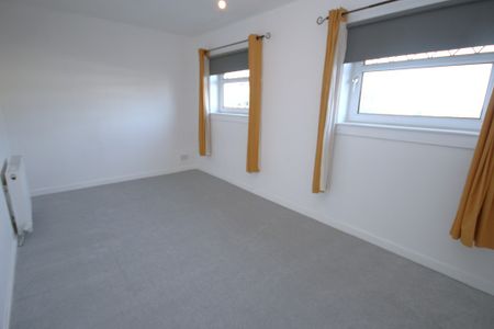 Main Street, Spacious 2 Bed Unfurnished Maisonette Apartment, Barrhead – Available 02/02/2026 - Photo 3
