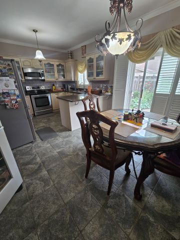 For Lease - 19 Red Plant Crescent Unit# Upper Bedroom, Brampton, Ontario - Photo 5