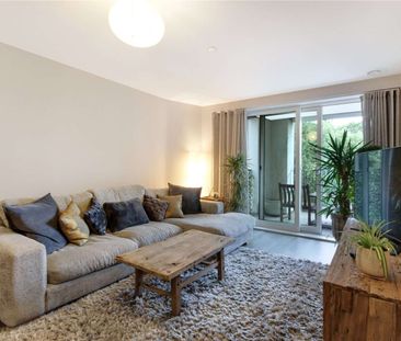 An attractive one bedroom apartment with a balcony in this landmark... - Photo 1