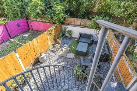 Cranbury Road, Fulham, London, SW6 - Photo 2