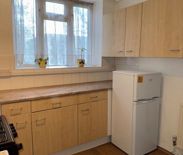 1 Bed Flat, Longbridge Road, IG11 - Photo 6