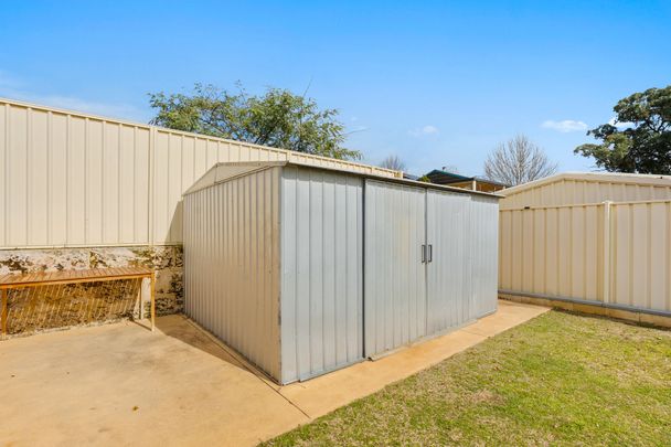 Spacious 4 bedroom Home in Settlers Hill! - Photo 1