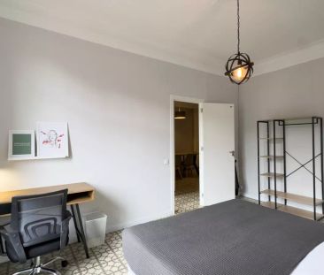 Rooms for rent in 5-bedroom apartment in Dreta De L'Eixample - Photo 6