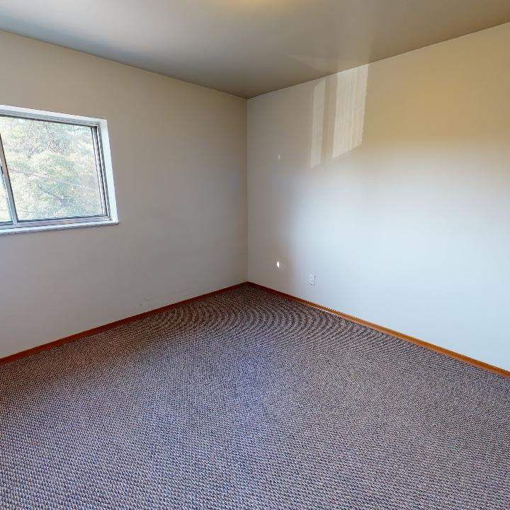 One Bedroom Apartment - Photo 1