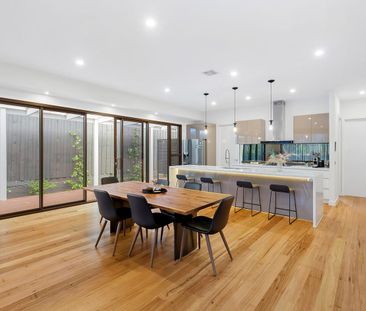 Luxury Living on the Park - Private Lift Access to Each Floor of Pr... - Photo 4