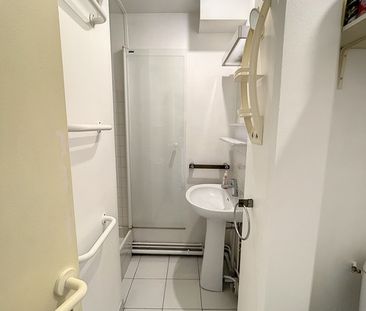 Location Appartement 1 pièce 22m² LA ROCHELLE 17000 - Photo 4
