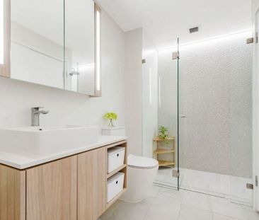 STYLISH APARTMENT IN AN EXCELLENT LOCATION - Photo 4