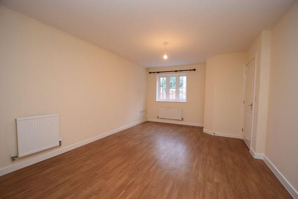 3 bedroom terraced house to rent - Photo 1