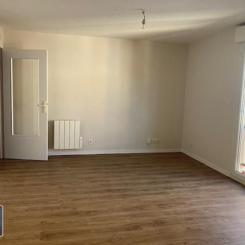 Location Appartement 2 pièces 52m² POITIERS 86000 - Photo 1