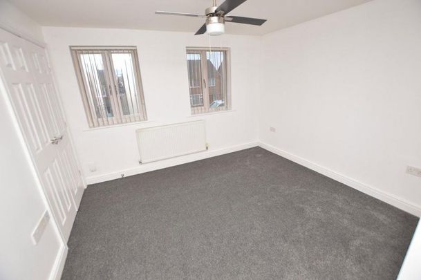 3 bedroom semi-detached house to rent - Photo 1
