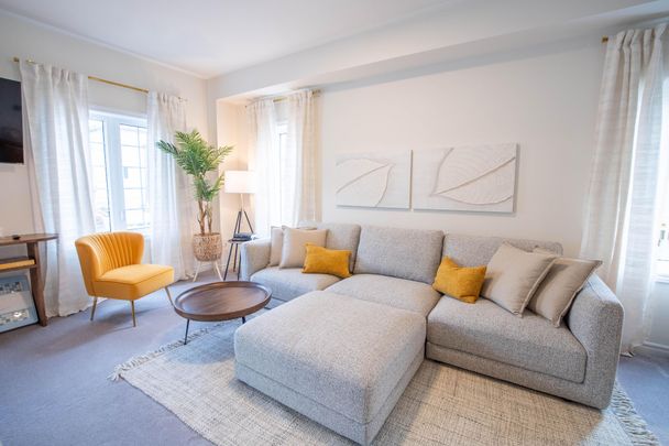 For Lease - 305 Garner Road Unit# 114, Hamilton, Ontario - Photo 1