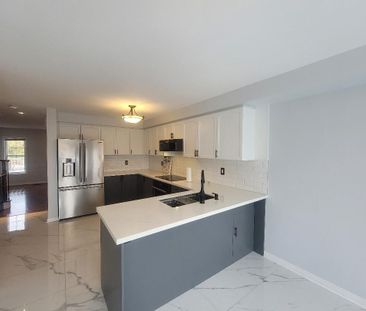 For Lease - 116 Harbourside Drive, Whitby, Ontario - Photo 2