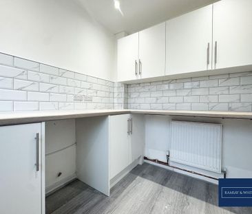 3 bedroom detached house to rent - Photo 4