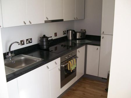 2 bedroom apartment to rent - Photo 2