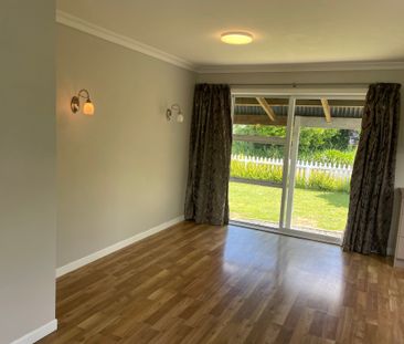 Very cute three-bedroom cottage - Photo 1