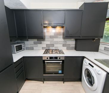 Kelso Gardens, Hyde Park, Leeds - Photo 3